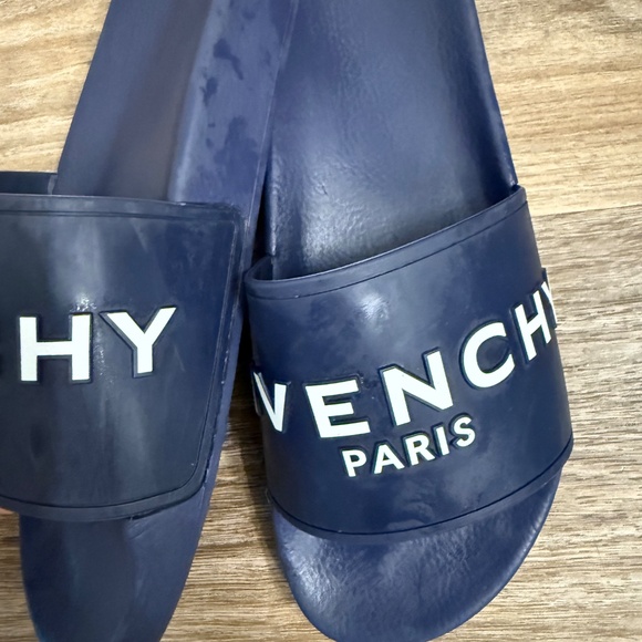 Givenchy slides - Picture 2 of 3